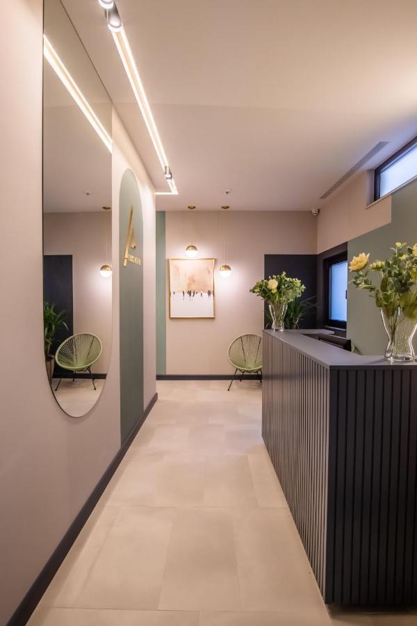 Allure Boutique Hotel ติรานา ภายนอก รูปภาพ