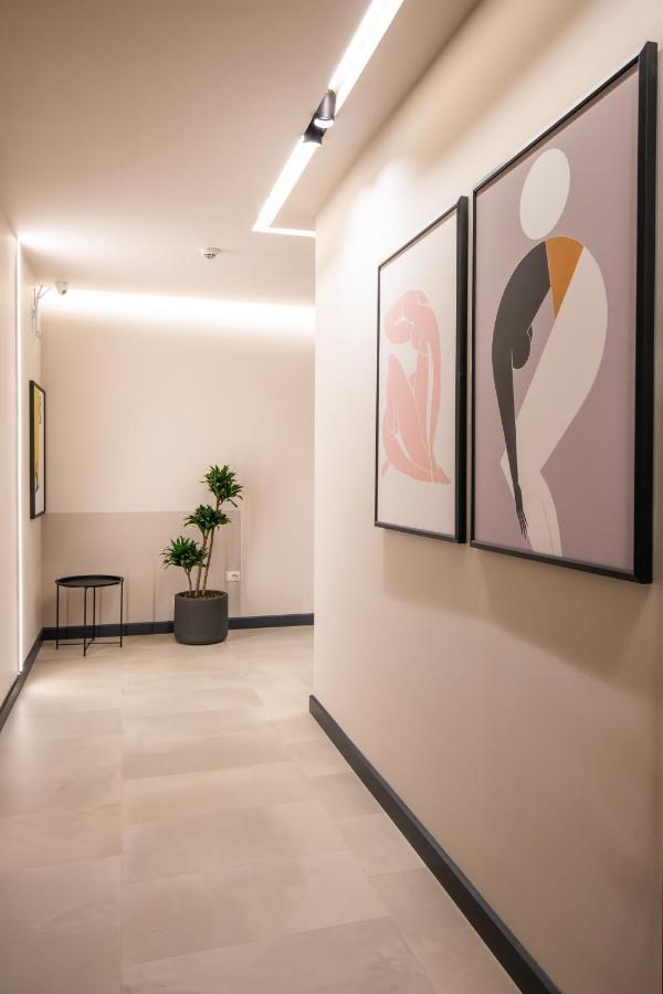 Allure Boutique Hotel ติรานา ภายนอก รูปภาพ
